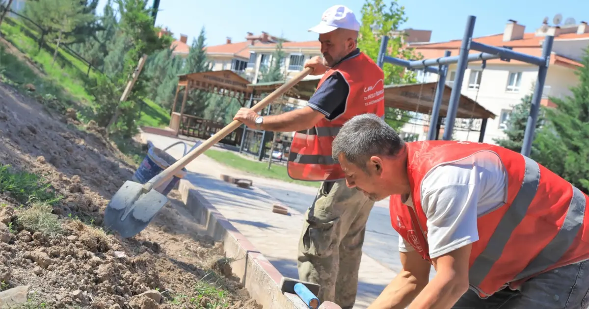 Ankara Keçiören'deki parklarda kapsamlı çalışma devam ediyor