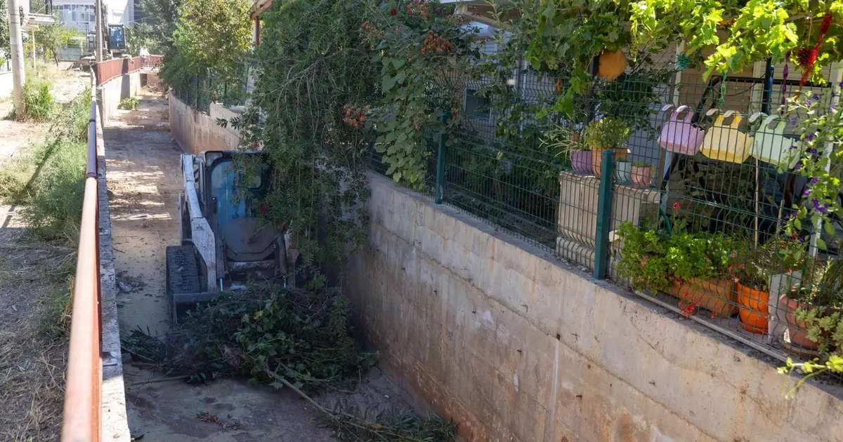 İZSU’dan kıyı ilçelerinde sel ve taşkına önlem
