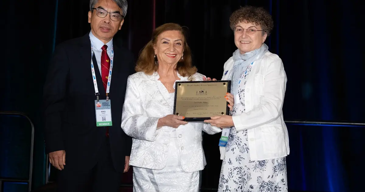 Prof. Dr. Rüveyde Akbay'a 'uluslararası' onur