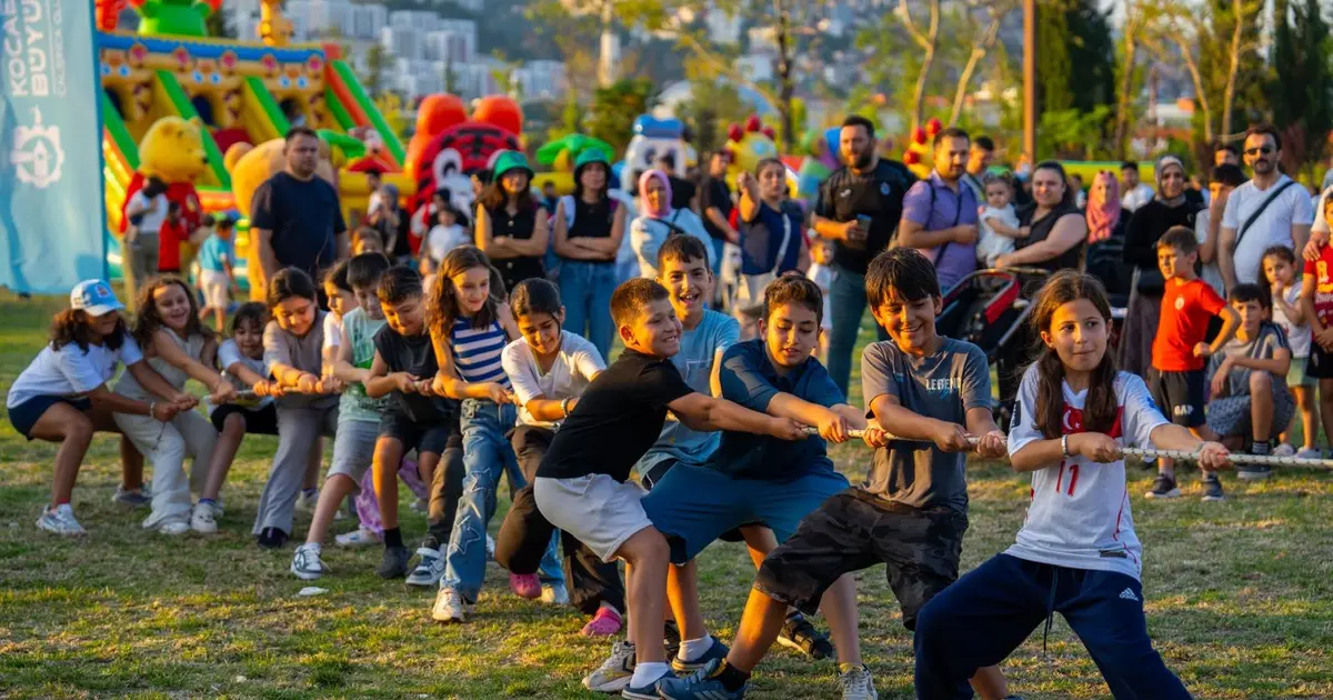 Kocaeli'de 'Çık Dışarıya Oynayalım' ile 70 bin çocuğa ulaşıldı