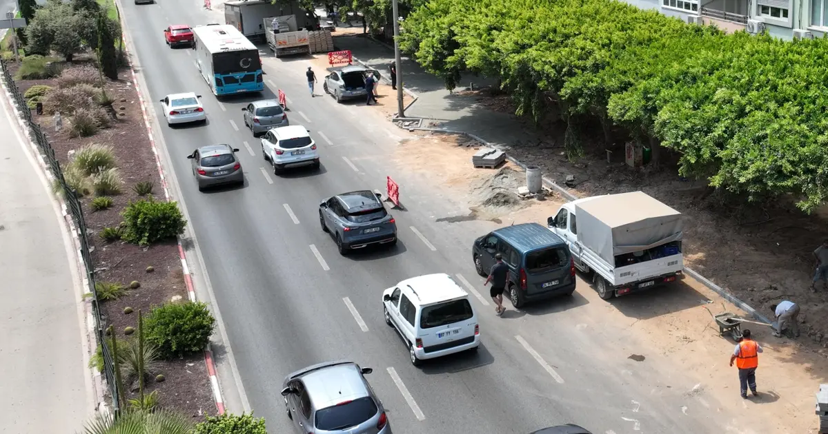 Antalya’da bulvarlar modern görünüme kavuşuyor