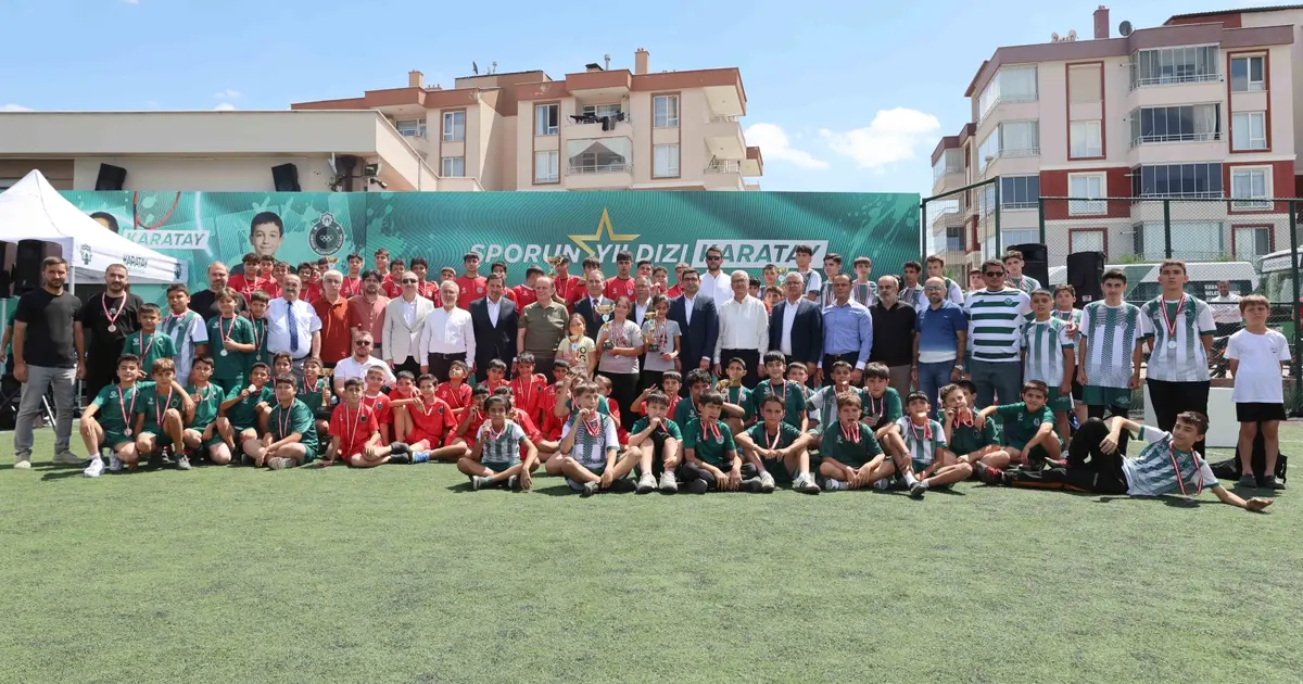 Konya Karatay’da futbol ve dart turnuvalarında şampiyonlar belli oldu