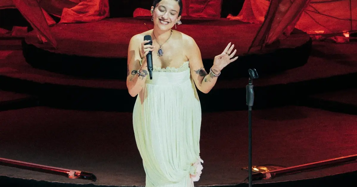 Melike Şahin'den Harbiye'de unutulmaz gece