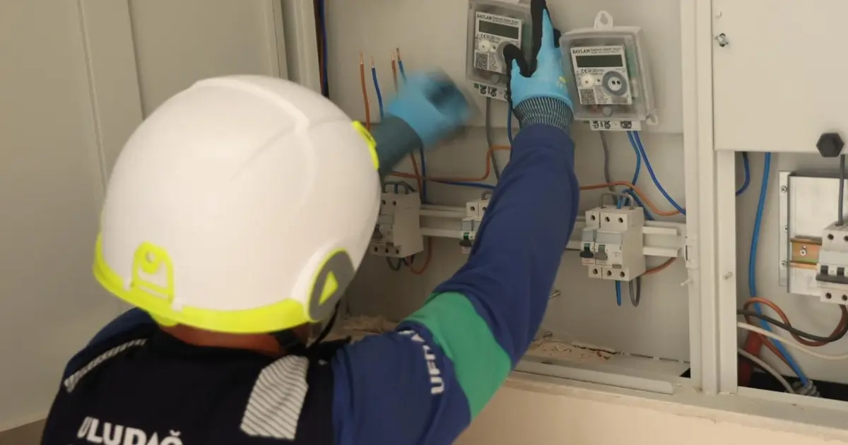 UEDAŞ, elektrik şebekesini akıllı sayaçlarla dönüştürüyor