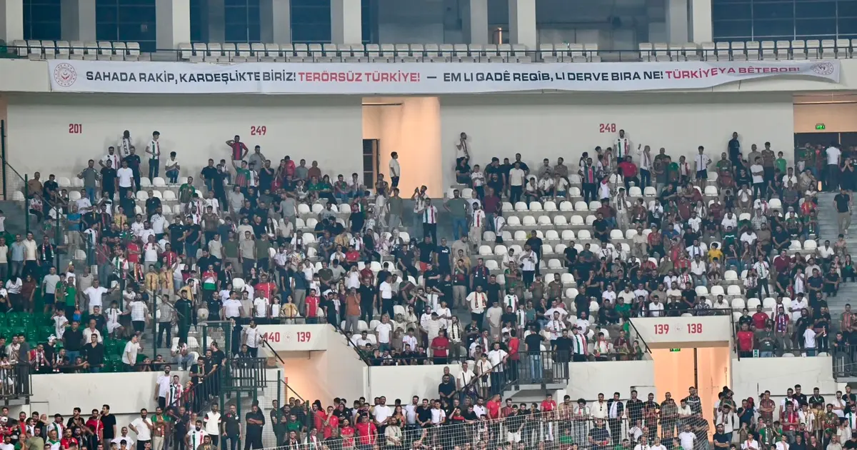 İki bakanlıktan Süper Lig maçında kardeşlik mesajı