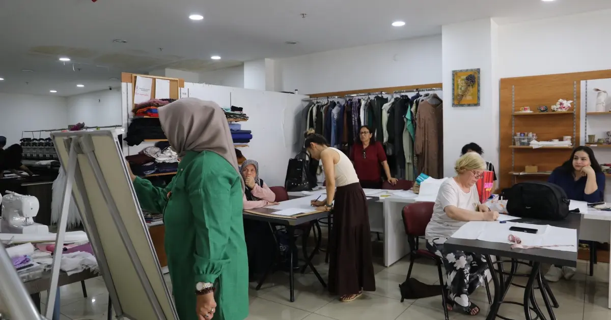 Kocaeli İzmit’te kadınlara yaz dönemi dikiş kursu