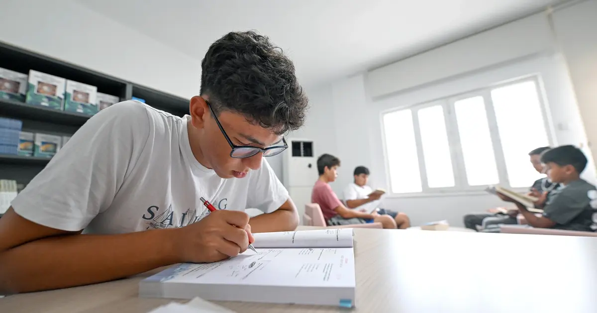 Mersn Aydıncık okuma salonu öğrencilerin gözdesi