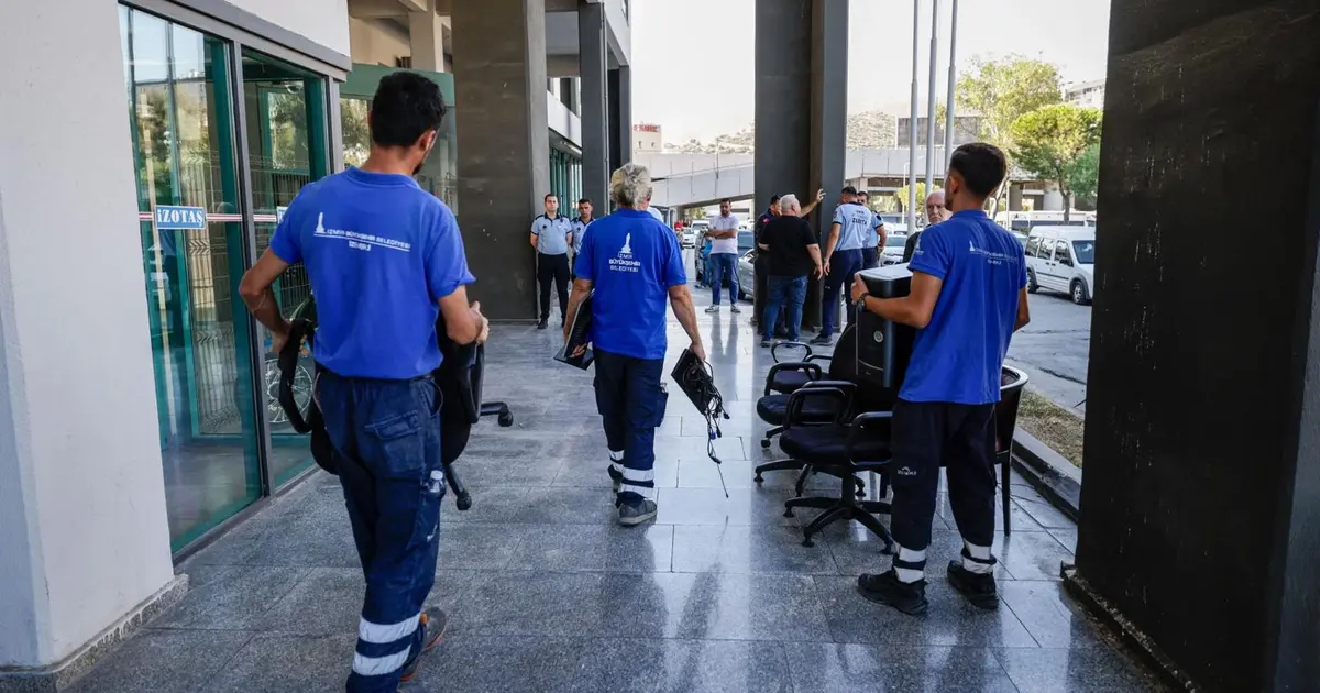 İzmir Otogarı’nda kamu alacakları tahsil ediliyor