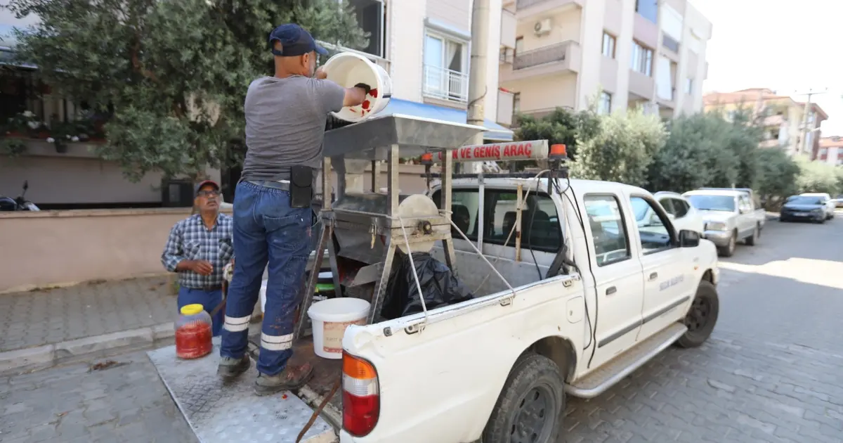 İzmir Efes Selçuk'ta kışlık salçalar hazırlanıyor - Gündem Haberleri