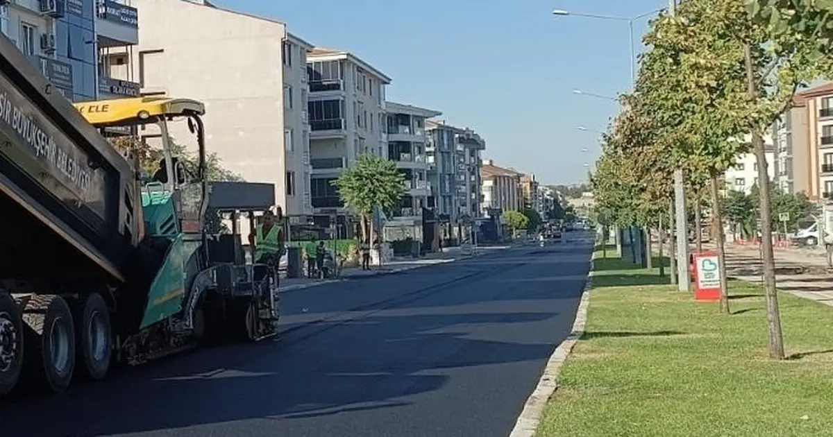 Balıkesir Altıeylül’de Savaştepe Caddesi modern yüzüne kavuştu