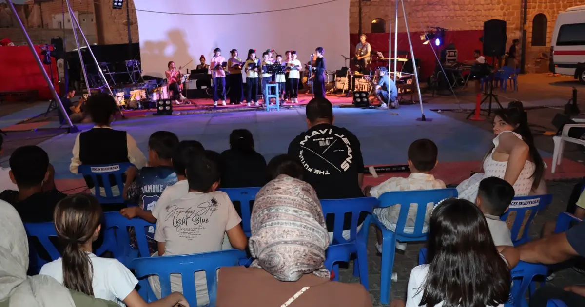 Midyat’ta çocuklar sanatla buluştu