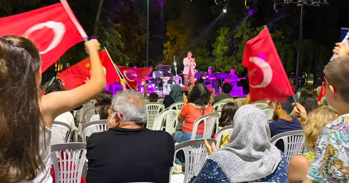 Bursa Kültürpark’ta zafer türküleri yankılandı
