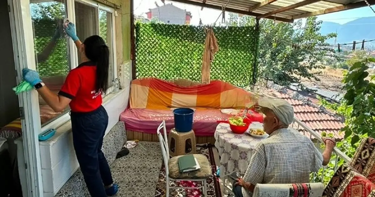 Denizli Büyükşehir evde bakım ve sağlık hizmetiyle yüzleri güldürüyor