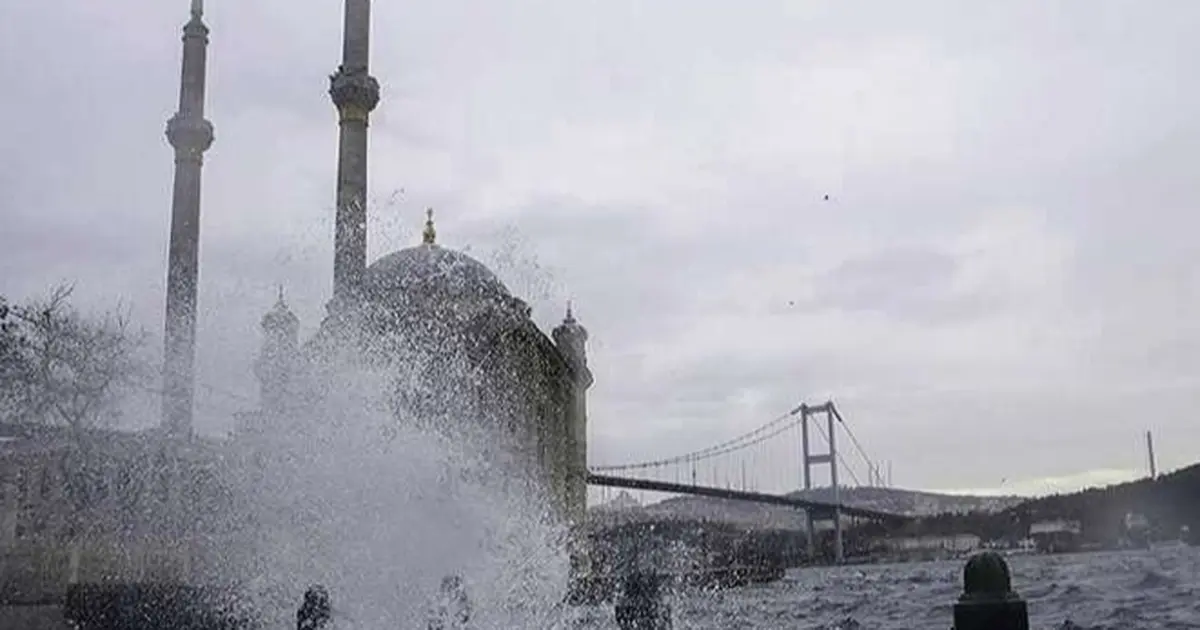 Meteoroloji’den üçlü uyarı! Sağanak, fırtına ve toz taşınımı geliyor!