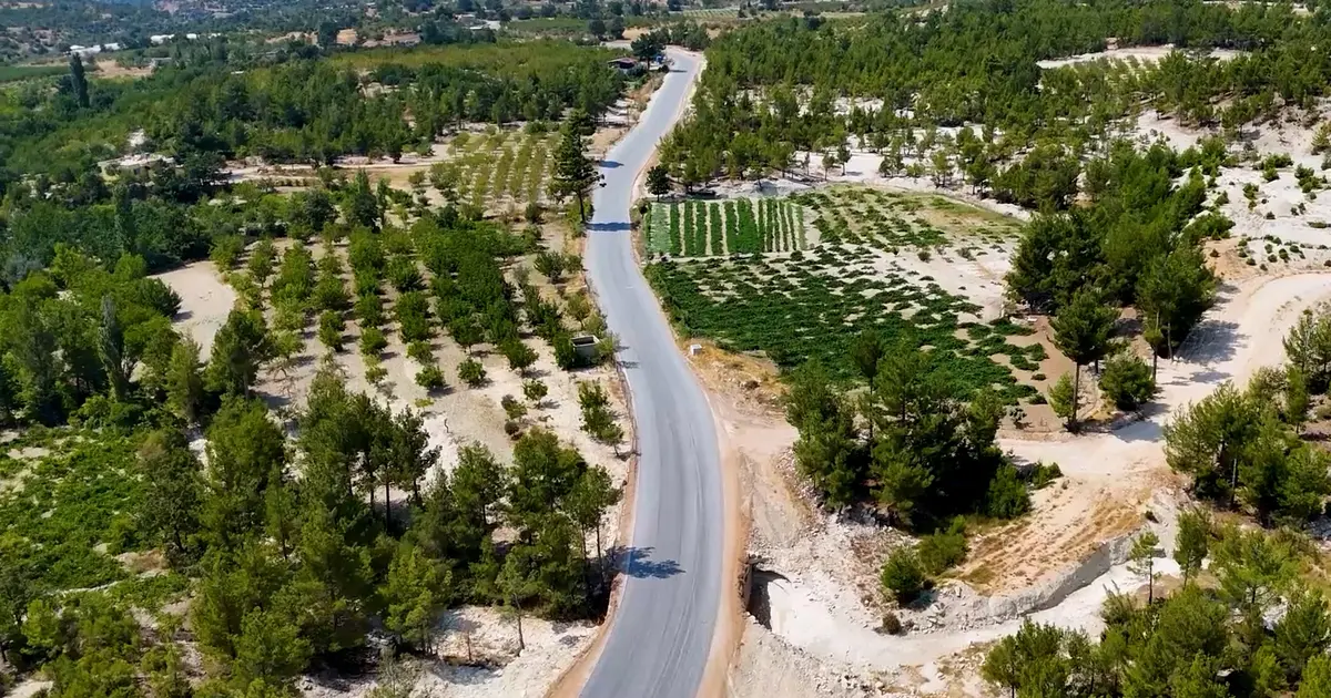 Mersin Gülnar’da yol ağı güçleniyor