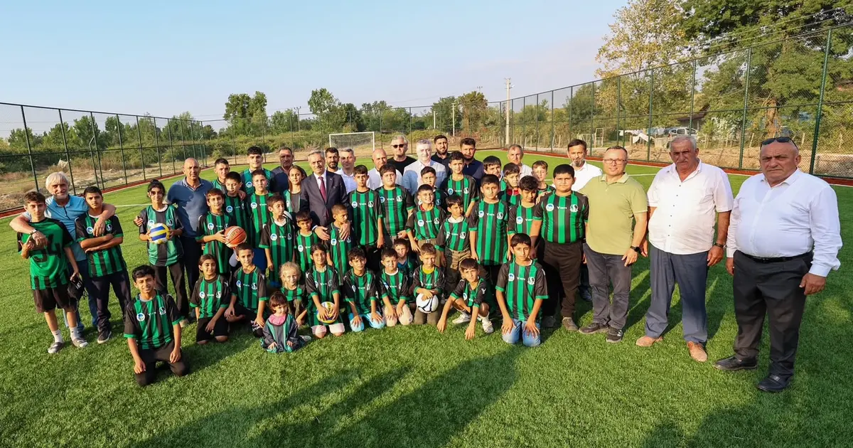 Sakarya'da çocukların yüzü güldü