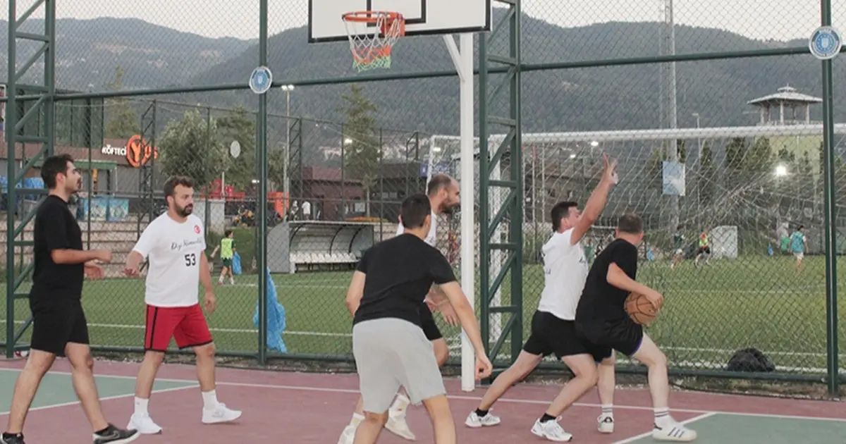 İMO Bursa Şubesi'nden 'Sokak Basketbolu' heyecanı