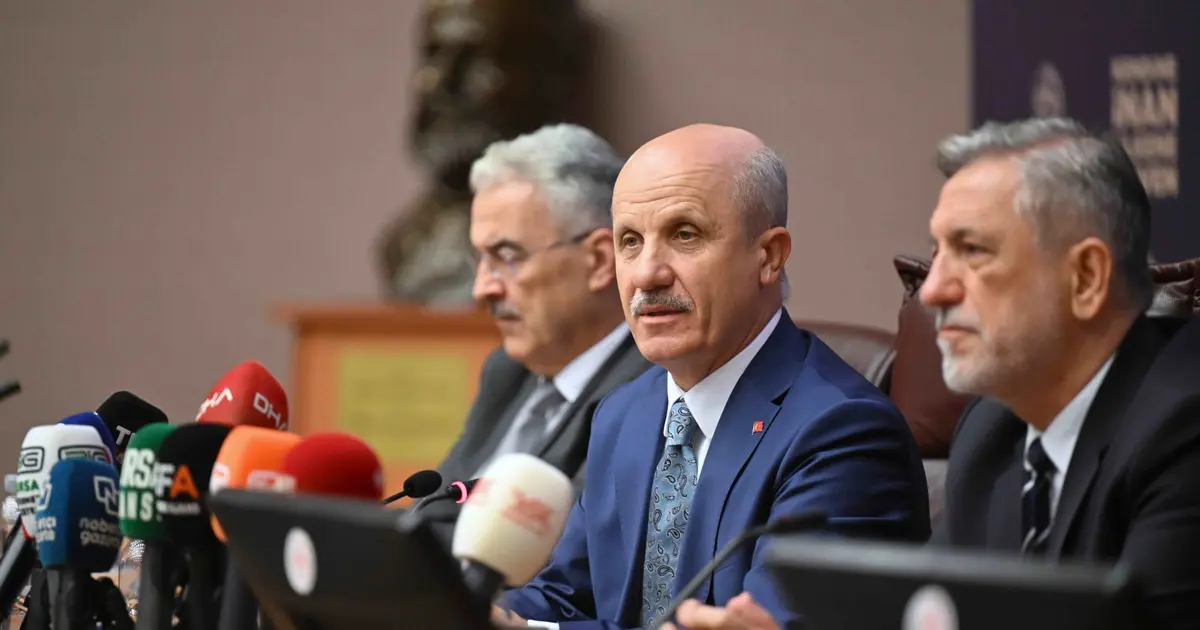 Bursa uygulamalı eğitimin üssü oluyor... 120 bin öğrenci iş hayatıyla buluşacak