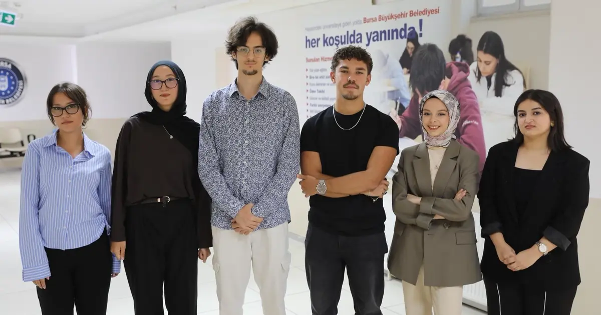 Bursalı gençler Büyükşehir'le üniversiteli oldu