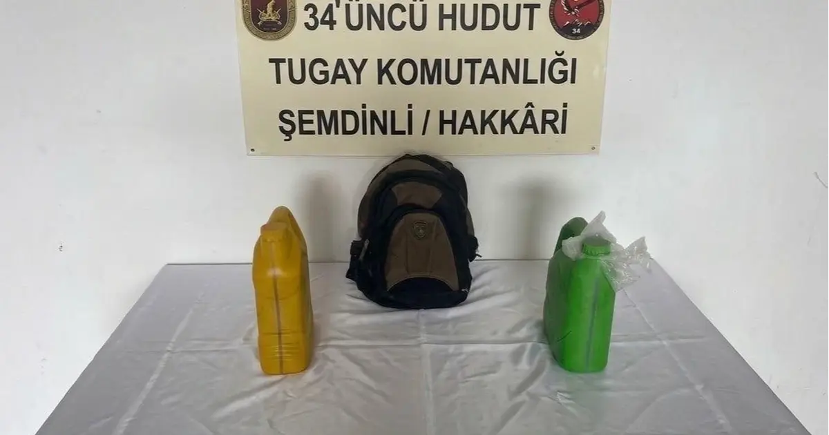 Hakkâri hudut hattında 8 kilo uyuşturucu ele geçirildi