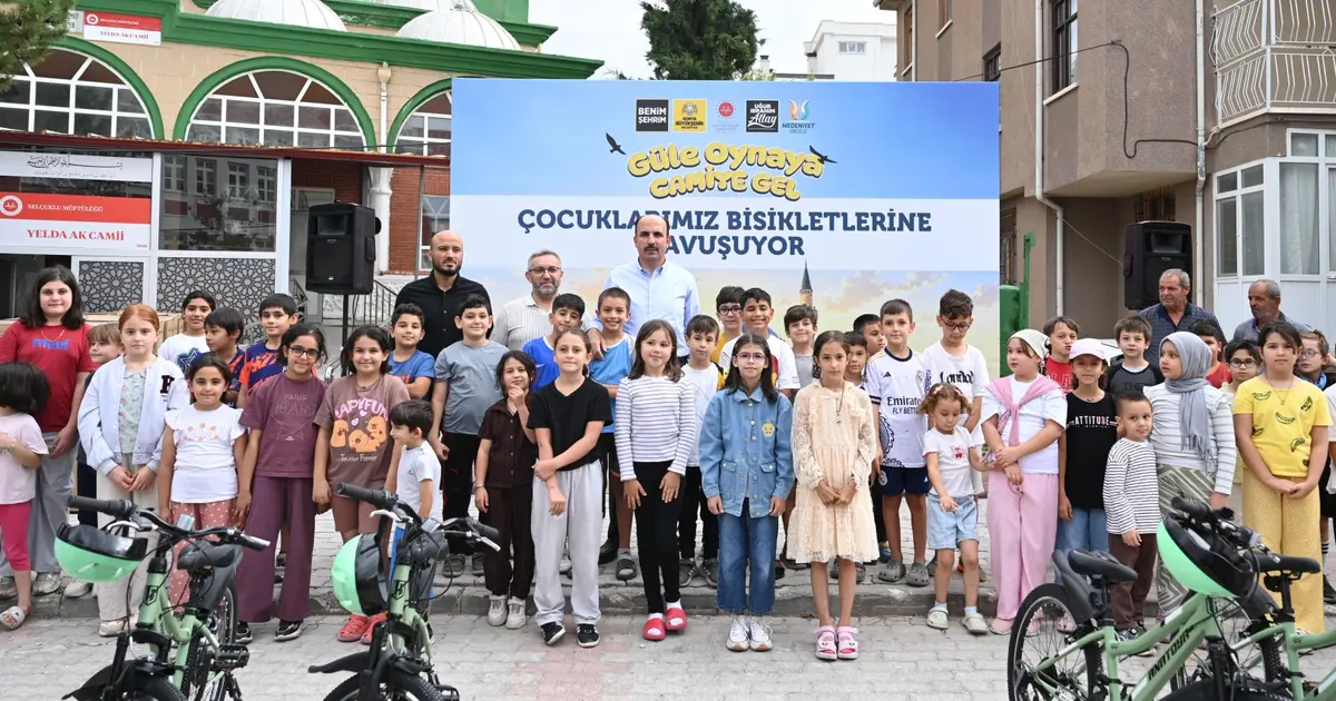 Konya'da çocuklar bisikletlerine 'güle oynaya' kavuşuyor