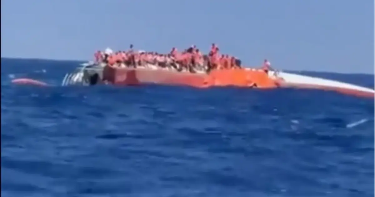 Girne açıklarında yolcu gemisi alabora oldu! 279 kişi kurtarılmayı bekliyor