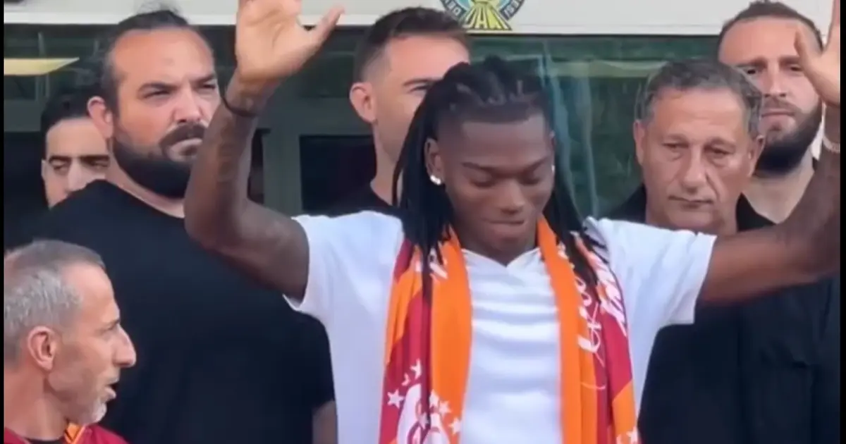 Galatasaray, Rafael Leão transferini resmen duyurdu