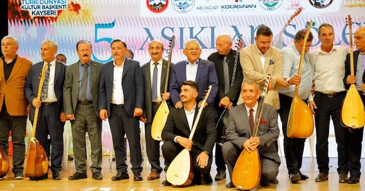 5. Uluslararası Âşıklar Şöleni'nde renkli görüntüler - Gündem Haberleri
