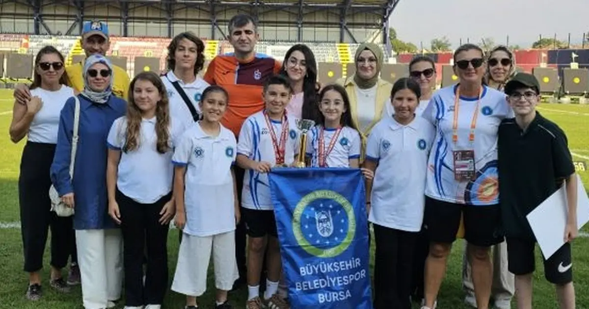 Bursa Büyükşehir Belediyesporlu okçulardan 3 madalya - Spor Haberleri