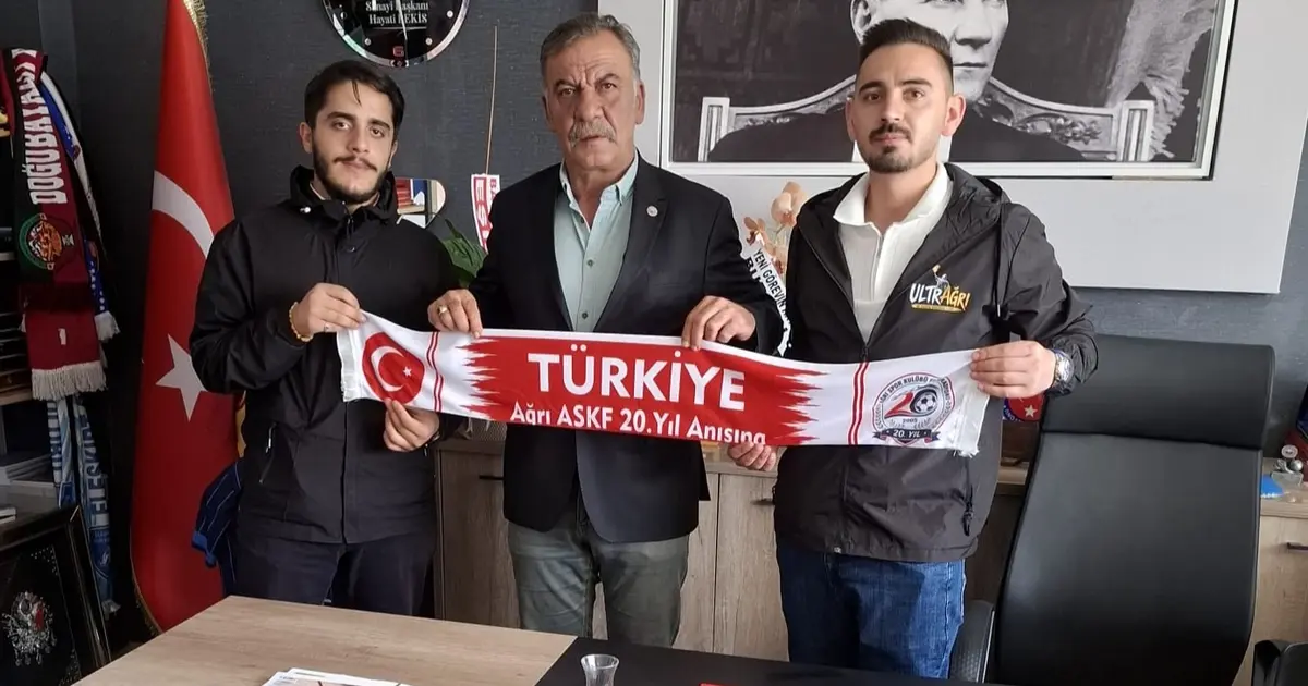UltraAğrı Taraftar Grubu'ndan Ağrı ASKF’ye ziyaret