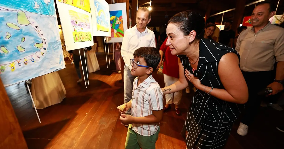 Efes Selçuklu çocuklar renklerle barışı anlattı - Gündem Haberleri
