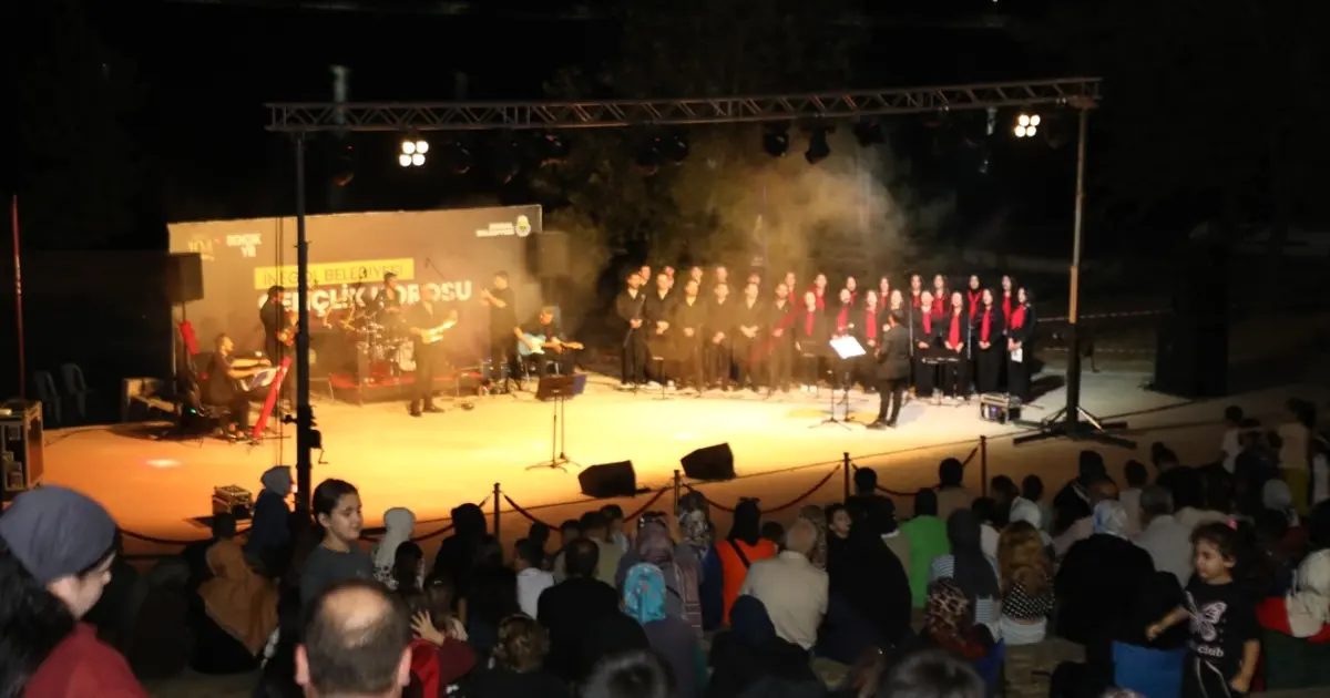 Bursa İnegöl’de Kurtuluş Coşkusu Yeniceköy’e taşındı