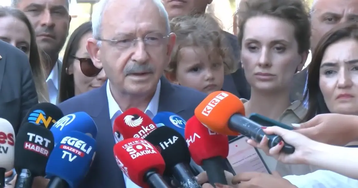 Kılıçdaroğlu’ndan Buca Cezaevi önünde dikkat çeken mesaj... İddianame bir an önce yazılmalı!
