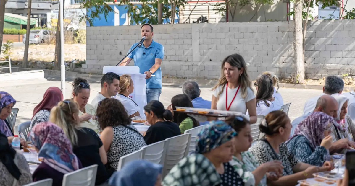 İzmir Bornova’da Menemen Şenliği finali Kent Bostanı’nda yapıldı