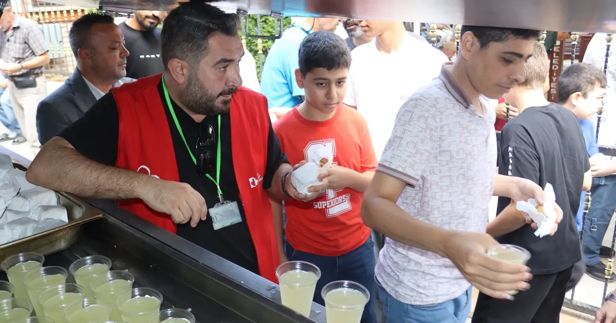 İzmit'te bu hafta ikramlar Cedit Mahallesi'nde yapıldı