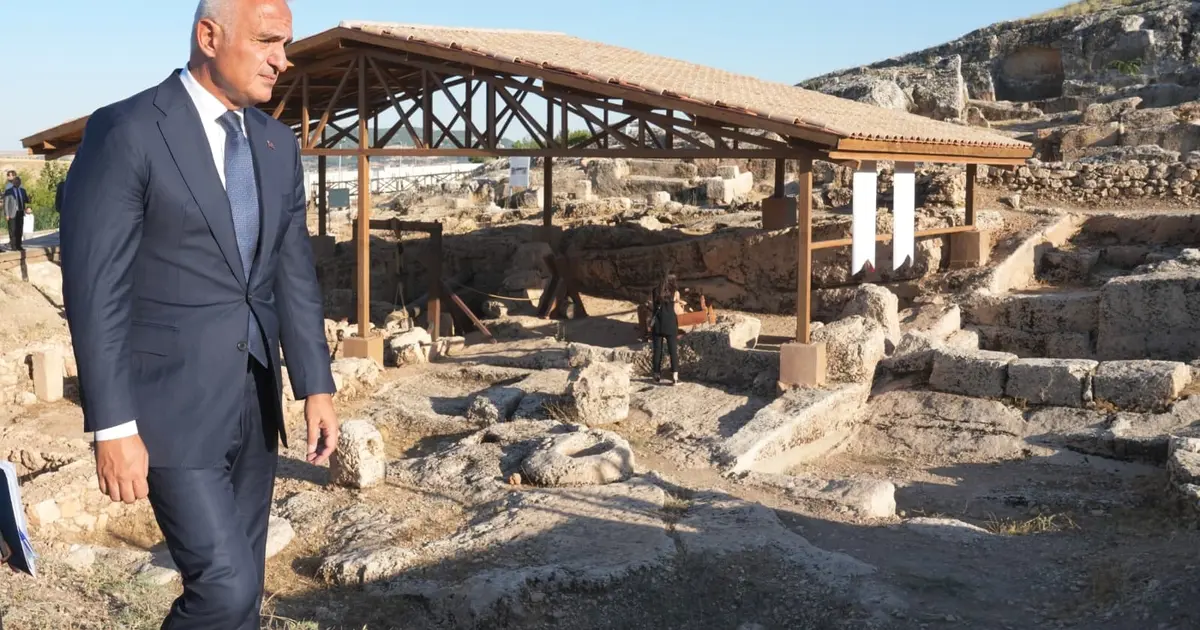 Bakan Mehmet Nuri Ersoy'dan Perre Antik Kenti'ne yakın takip - Gündem Haberleri