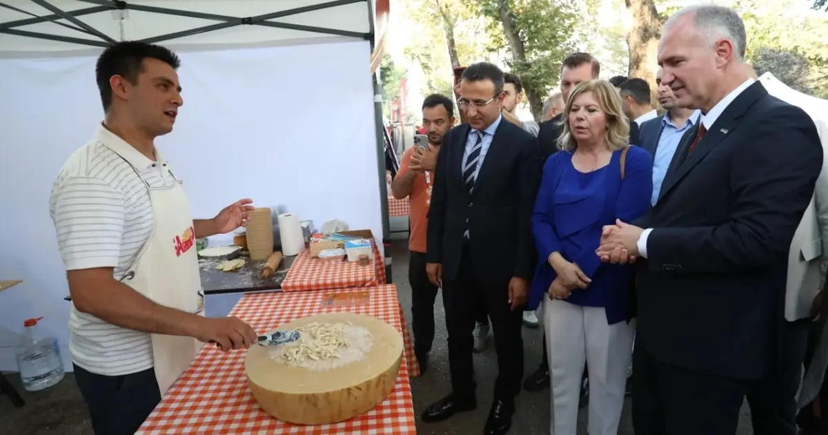 İnegöl Gastronomi Festivali’nde lezzet şöleni: İnegöl Mutfağı Türkiye vitrinine çıktı