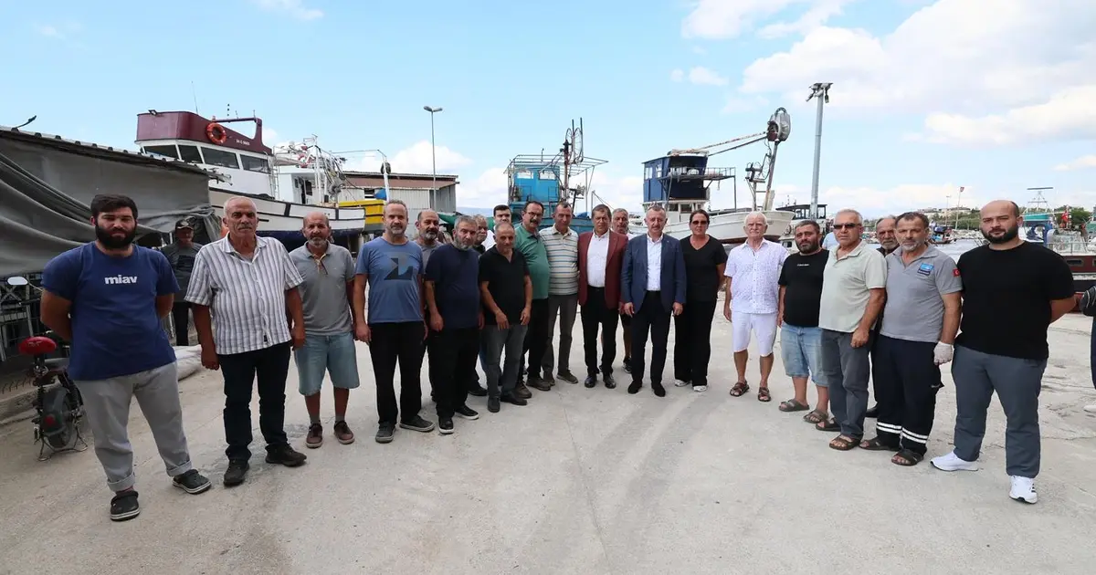 Kocaeli'de Başan Büyükakın balıkçılarla geleneği bozmadı