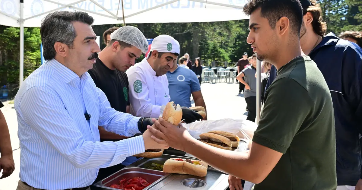 Yıldırım'da uyumayan kütüphaneden üniversiteye