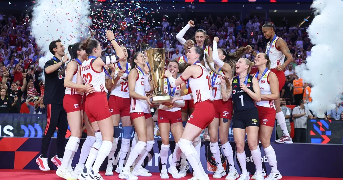 CEV Trendyol 2026 Avrupa Şampiyonası'nda kupa ve madalya sahiplerini buldu... Tarih yazdık