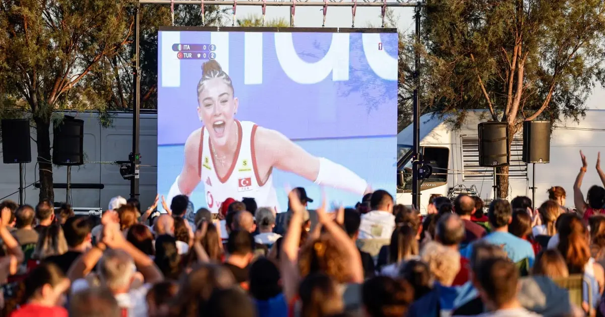 İzmir’de Filenin Sultanları coşkusu