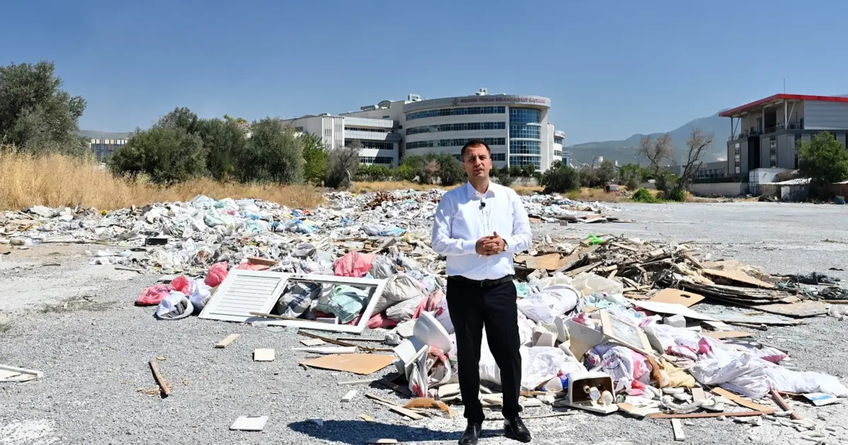 İzmir Bornova’da kaçak molozla topyekün mücadele