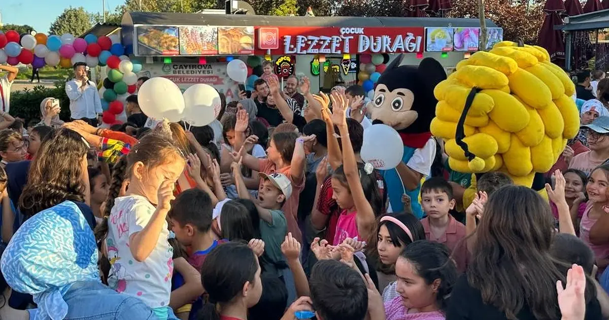 Kocaeli Çayırova’da çocuklara ‘Yaza Veda’ eğlencesi