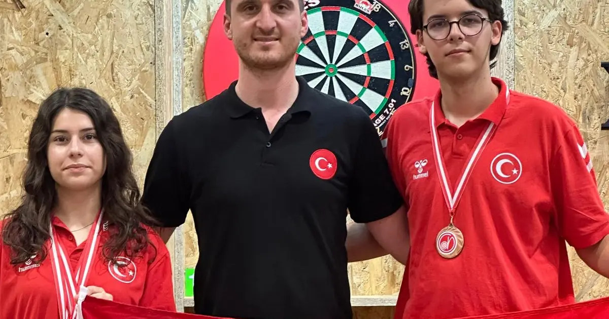 Bursa Yıldırımlı dartçılardan 'milli' gurur