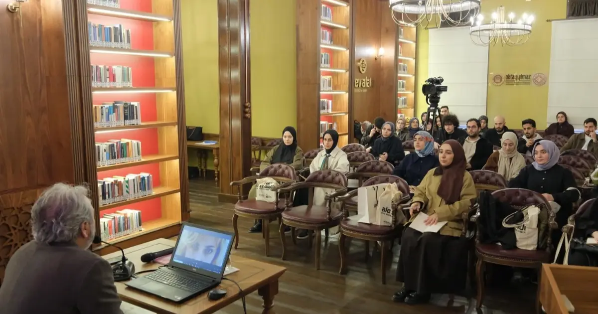 Bursa Yıldırım'da düşünce ve sanatın yeni adresi Alev Alatlı oldu