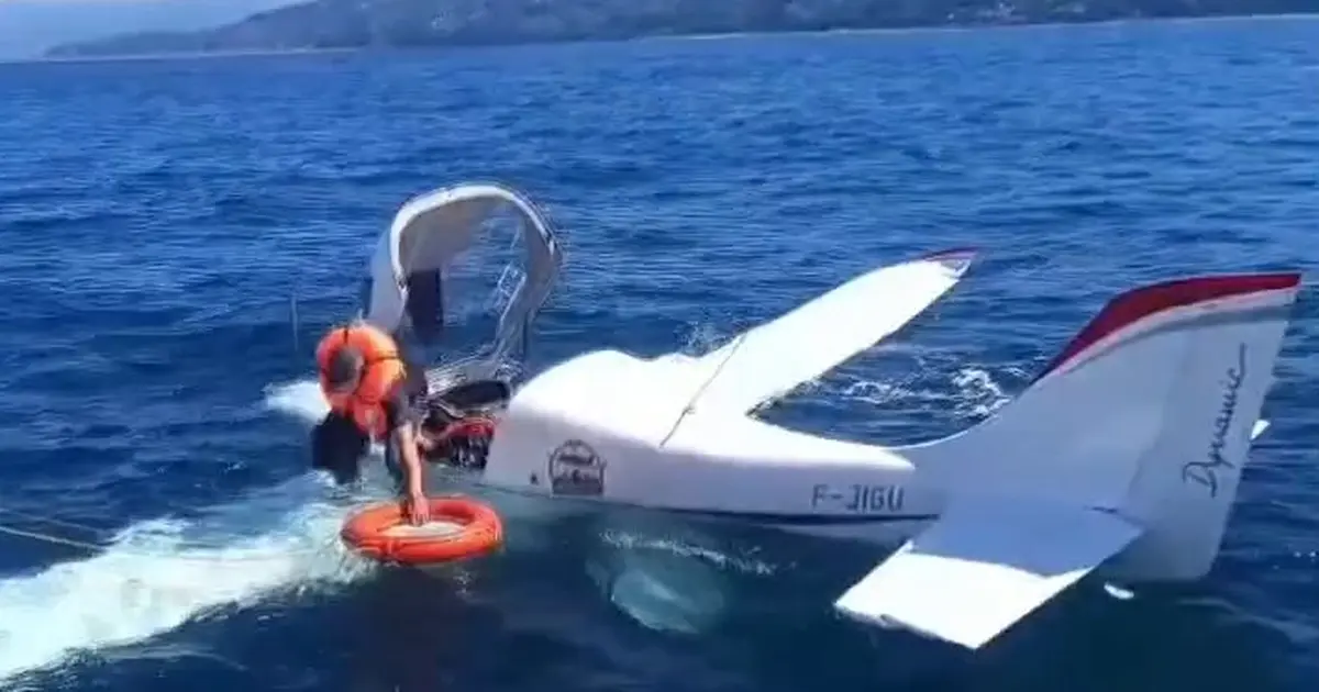Batum'dan havalanan uçak Rize'de denize acil iniş yaptı! 2 kişi kurtarıldı