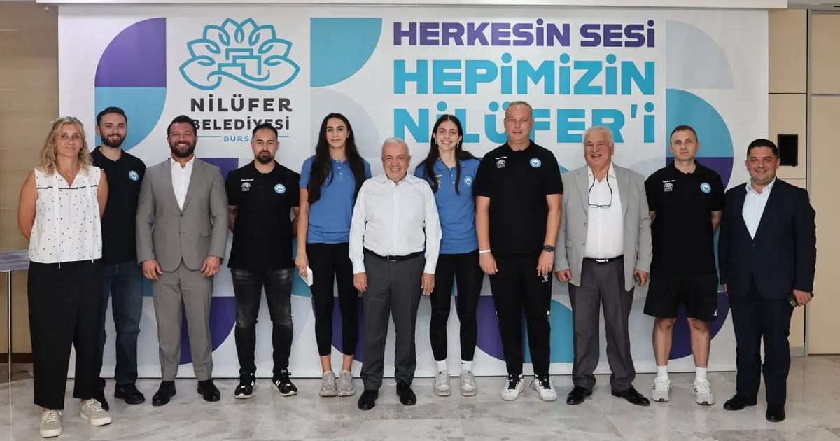 Nilüfer Belediyesporlu milli sporculara Başkan Özdemir’den tebrik