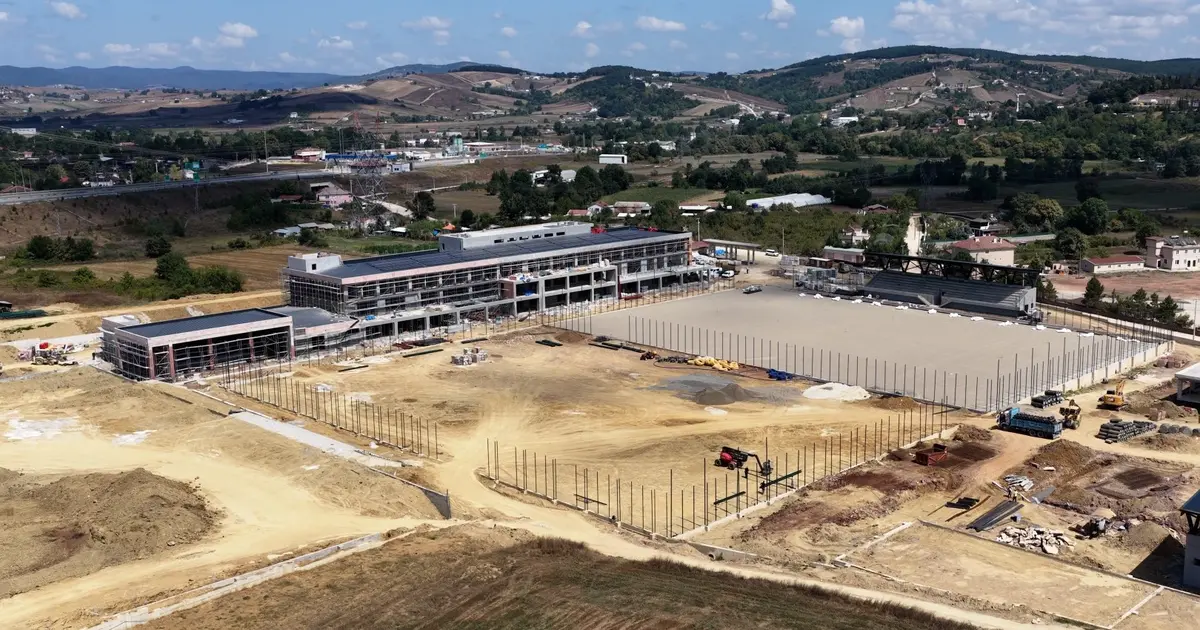 Kocaelispor’un yeni yuvası adım adım tamamlanıyor