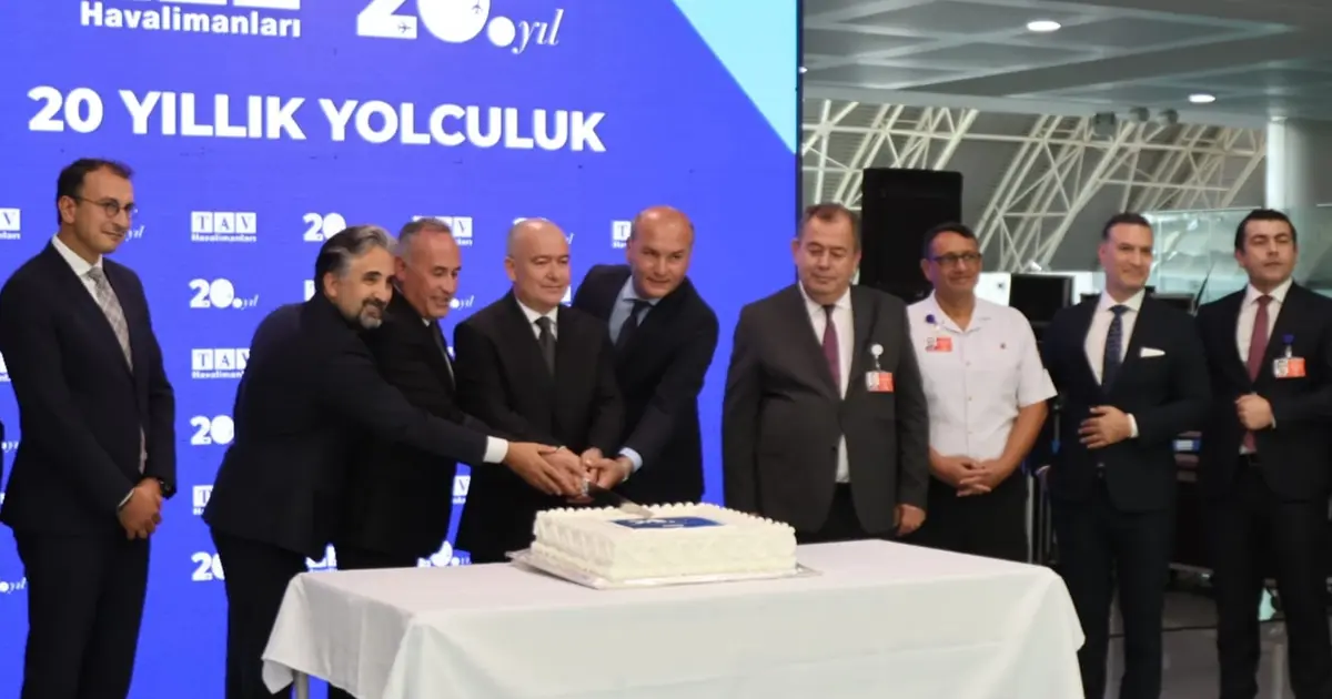 TAV Ege'den İzmir'de çifte kutlama