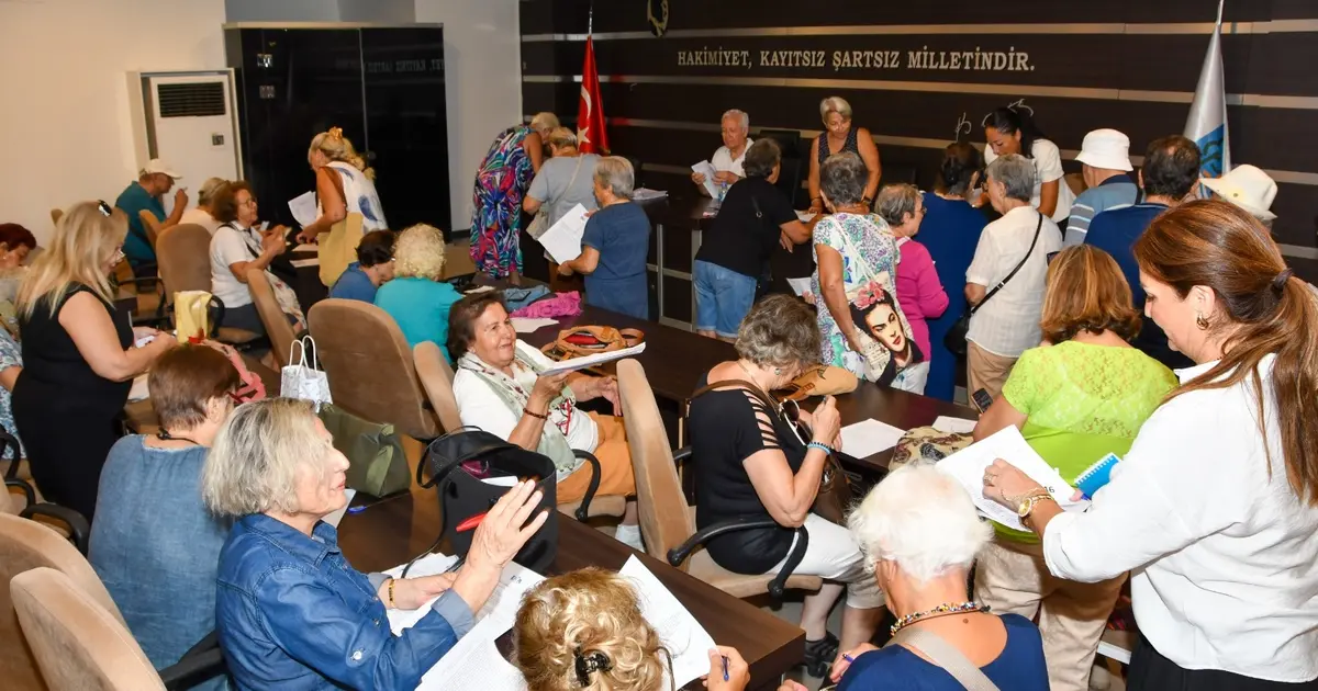İzmir Narlıdere 3. Yaş Üniversitesi’nde eğitimler ekimde başlıyor - Gündem Haberleri